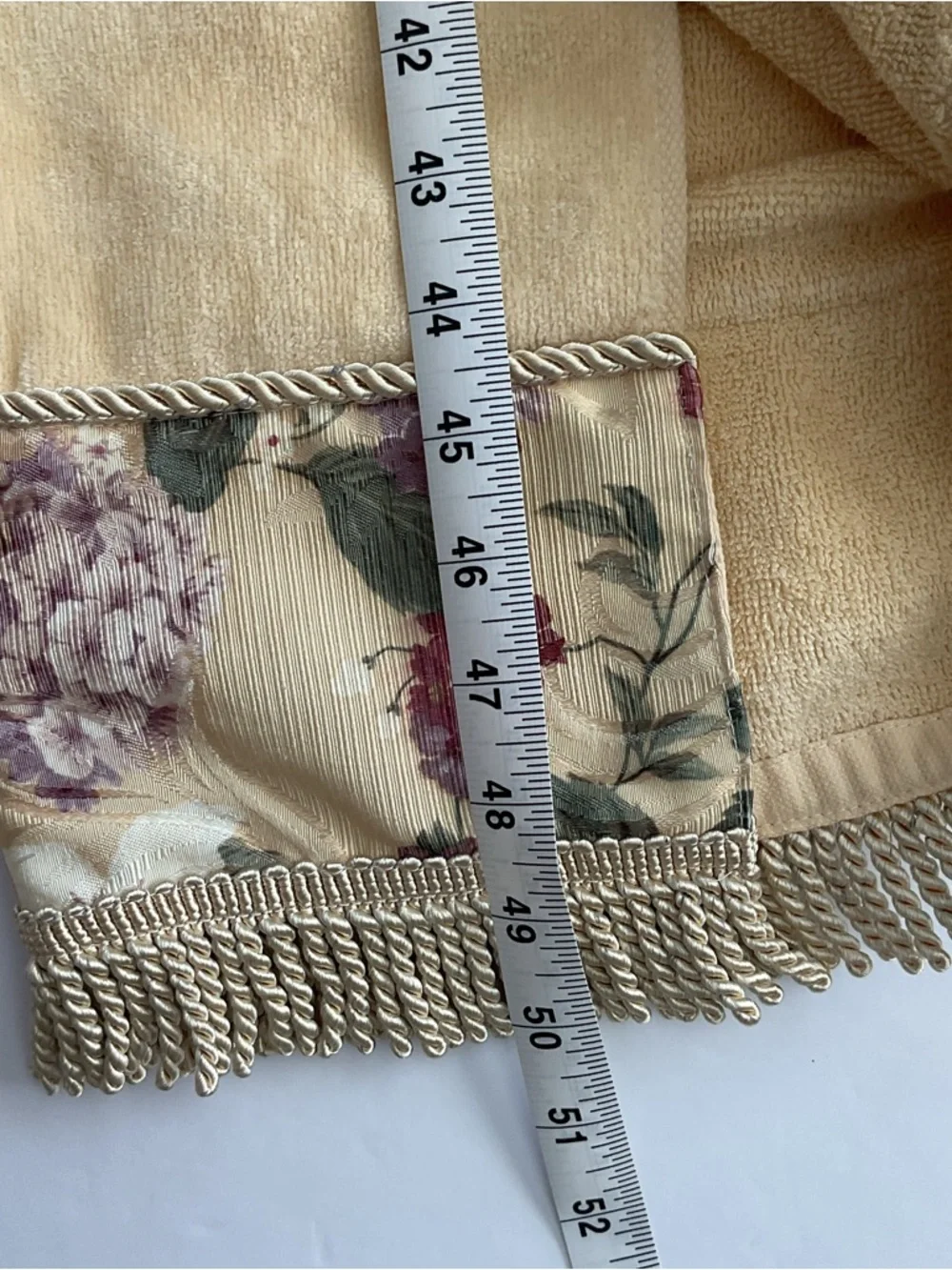 Aussino Bath Towels Yellow Floral Trim Size 24”x50”